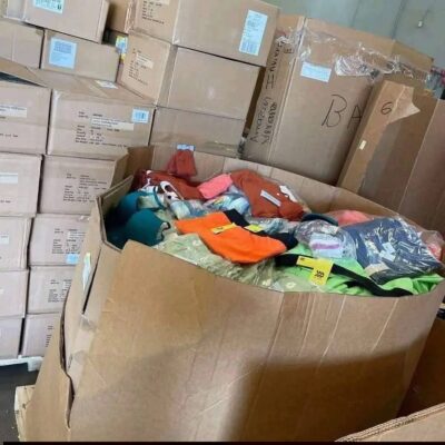 Mixed Clothing Pallets – High Volume, High Profit!